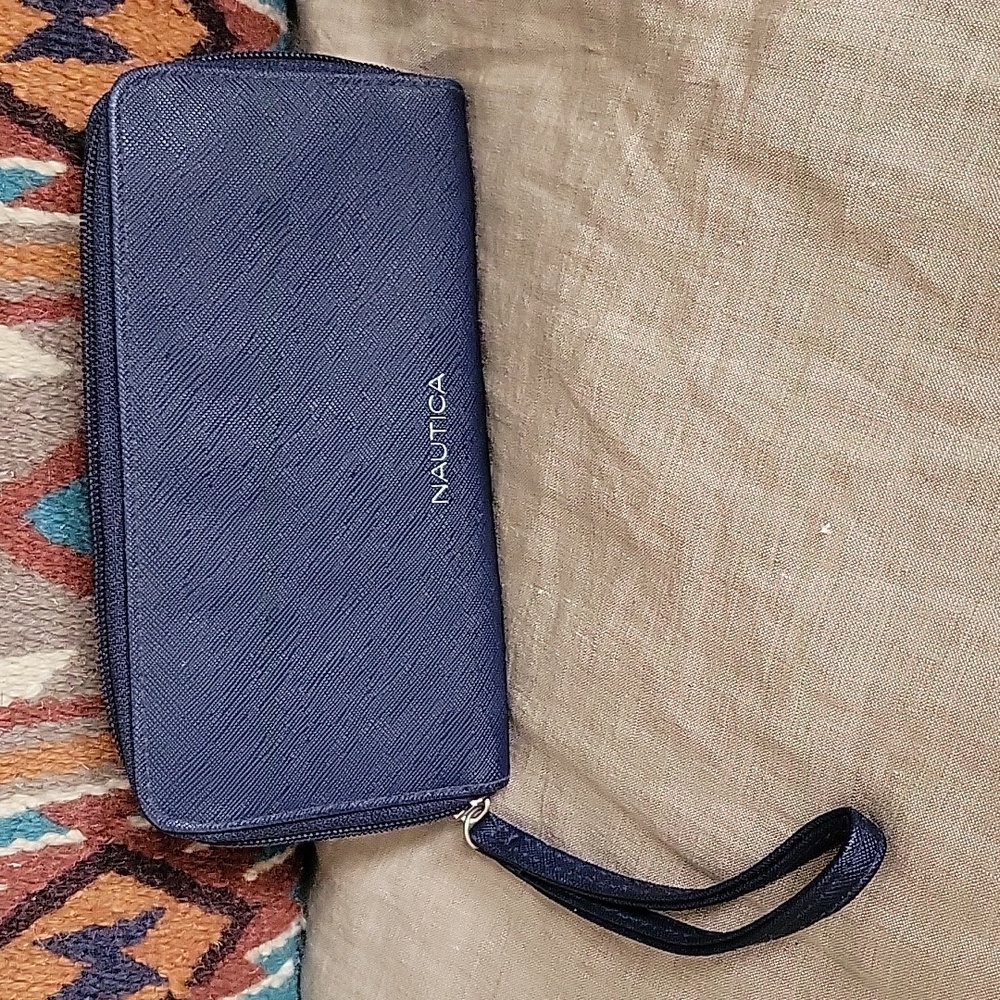 Nautica Navy Blue Wallet/Wristlet ID Safe RFID Protection 0
